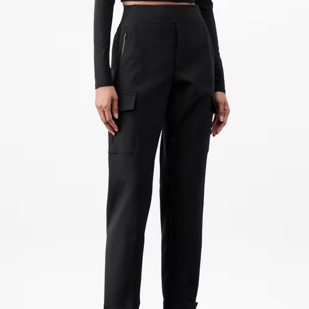Athleta Women's Black Cargo joggers